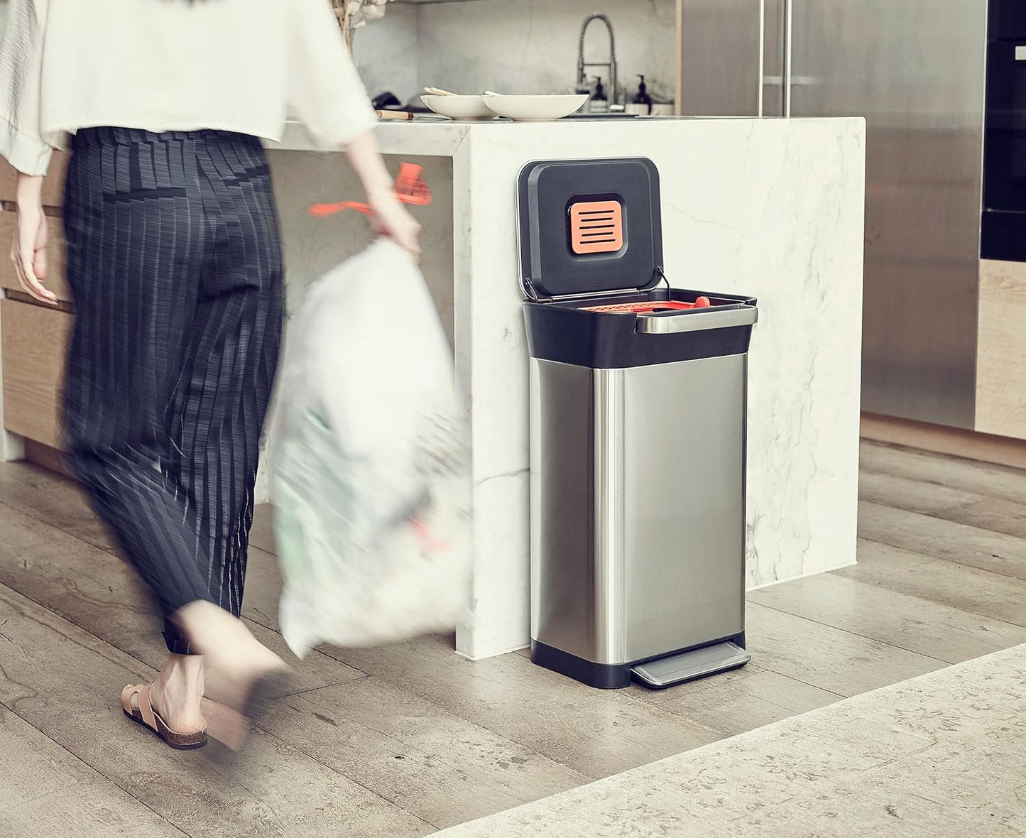 Intelligent Waste Titan Trash Can Compactor with Odor Filter