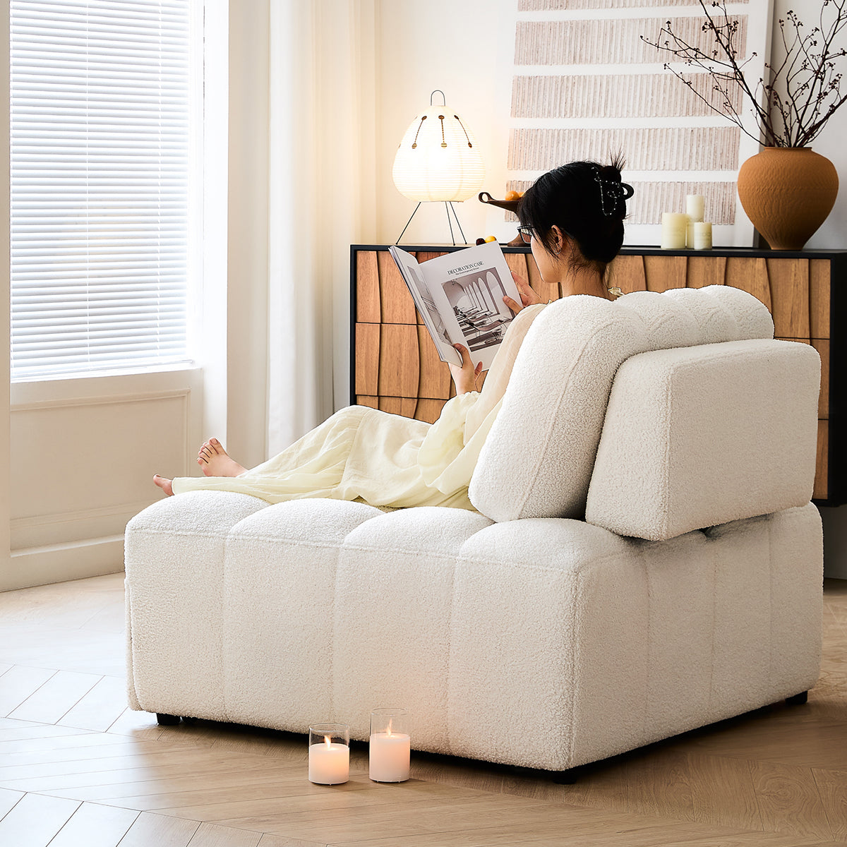 Teddy Fleece Lounge Sofa Bed – Cream White Pull-Out Sleeper for Small Spaces