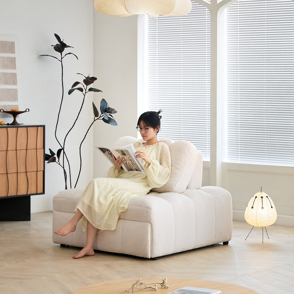 Teddy Fleece Lounge Sofa Bed – Cream White Pull-Out Sleeper for Small Spaces